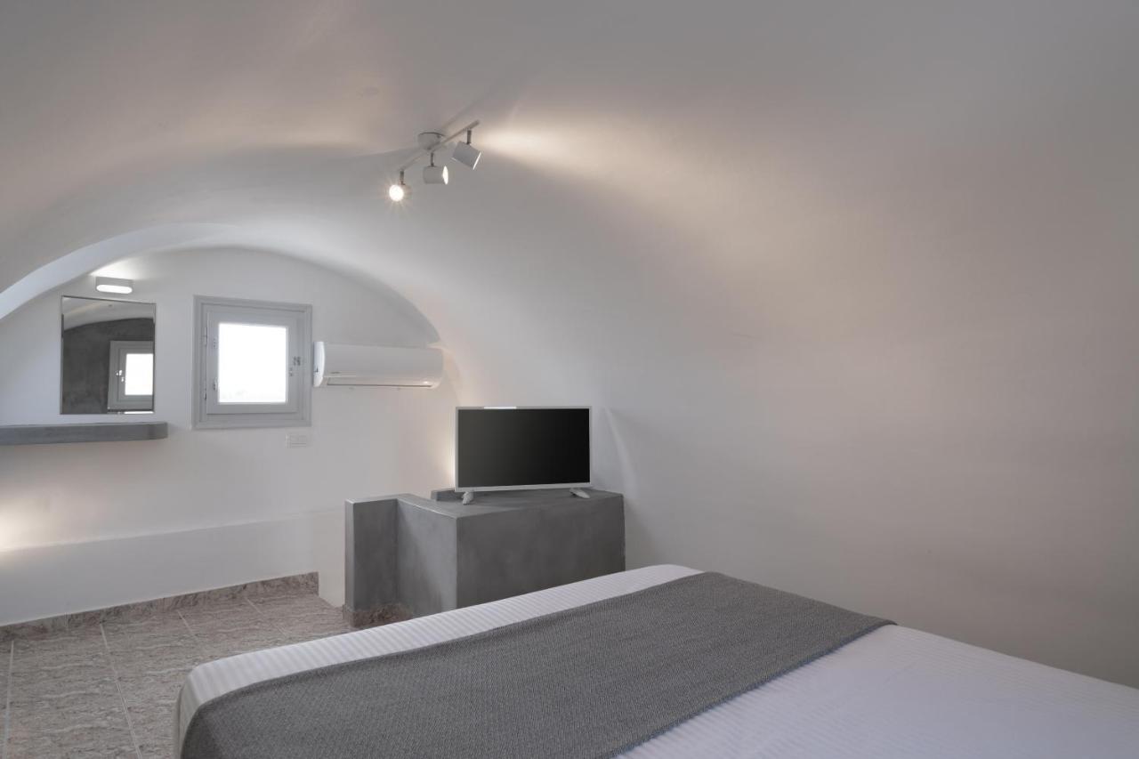 White Lily Suites & Lofts - Adults Only 16 Plus Perivolos  Exterior photo