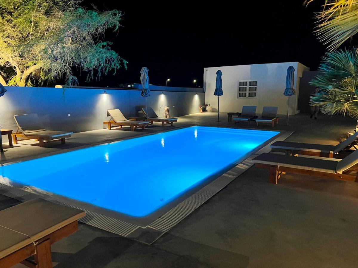 White Lily Suites & Lofts - Adults Only 16 Plus Perivolos  Exterior photo