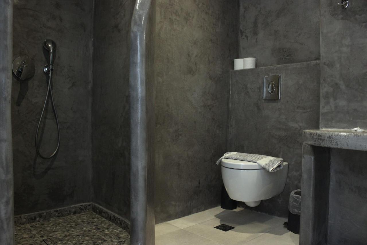 White Lily Suites & Lofts - Adults Only 16 Plus Perivolos  Exterior photo