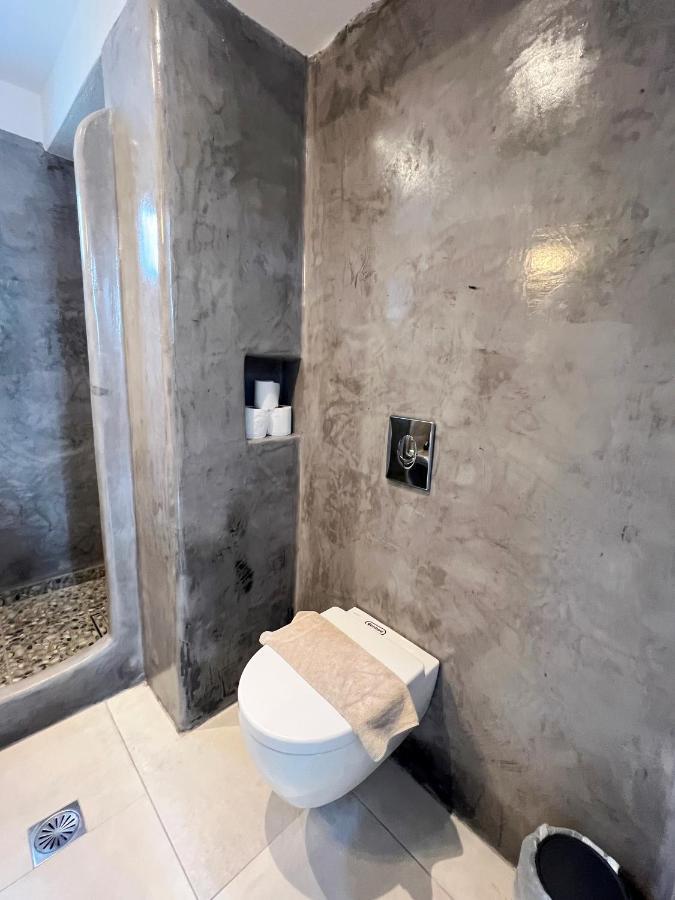 White Lily Suites & Lofts - Adults Only 16 Plus Perivolos  Exterior photo