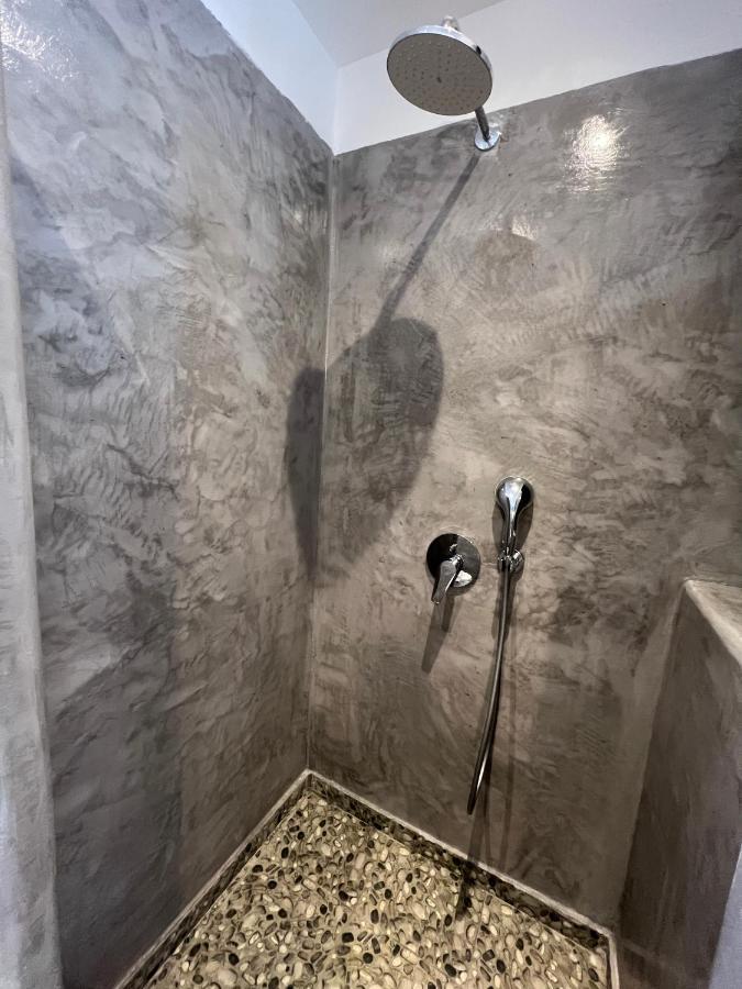 White Lily Suites & Lofts - Adults Only 16 Plus Perivolos  Exterior photo